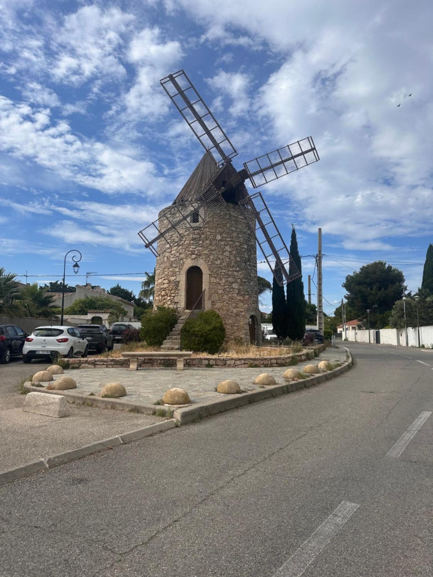 Maison T3 Dans Un Village Calme Saint-Mitre-les-Remparts 外观 照片